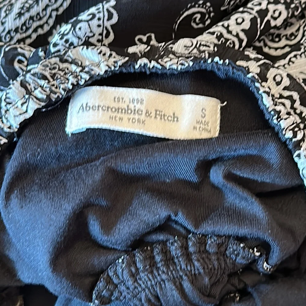 Abercrombie & Fitch - Small - Black and white floral halter maxi dress